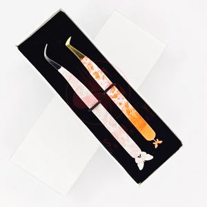 Pinzas para Pestañas de Volumen para Mujer, de Acero Inoxidable, Calidad Premium Profesional, Diseño de Mariposa Hecho a Mano, Sostenible - Product Image 6