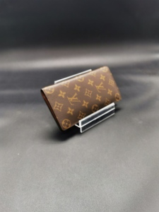 <strong>2025</strong> Hot Sale Acrylic 1/2 Tier <strong>Display</strong> Stand for <strong>Handbag</strong> Clutch Bag Acrylic Purse Wallet <strong>Display</strong> Riser Perspex Step Book Easel