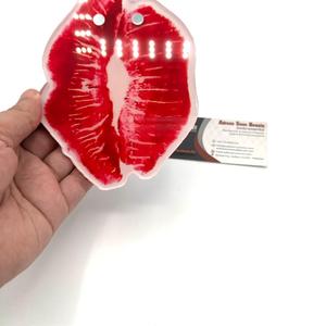 Azulejo de pestañas acrílico en forma de labios, herramienta de pestañas de belleza al por mayor sostenible, servicio OEM de impresión de logotipo personalizado - Product Image 5