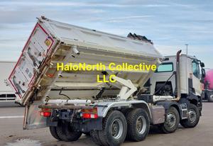 Camions bennes d'occasion Renault C440 Tipper 8X4 à transmission automatique, moteur diesel, conduite à gauche, Euro 6, avec grue de chargement - Product Image 6