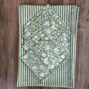 แผ่นรองจานผ้าฝ้ายพิมพ์ลายด้วยมือหลากสีสัน พร้อมระบาย  แผ่นรองจานผ้าฝ้ายพิมพ์ลายดอกไม้หลากสีสันสำหรับตกแต่ง - Product Image 5