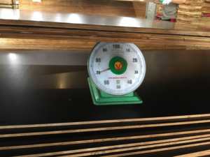 Producto de categoría premium de contrachapado con película de diseño industrial de alta calidad - Product Image 4