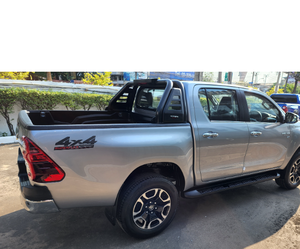 Auténtico Coche Usado de Doble Cabina 2023, Importación Superior de Europa, Conducción Izquierda/Derecha, Plástico Industrial DIY Personalizable, ODM OEM - Product Image 2