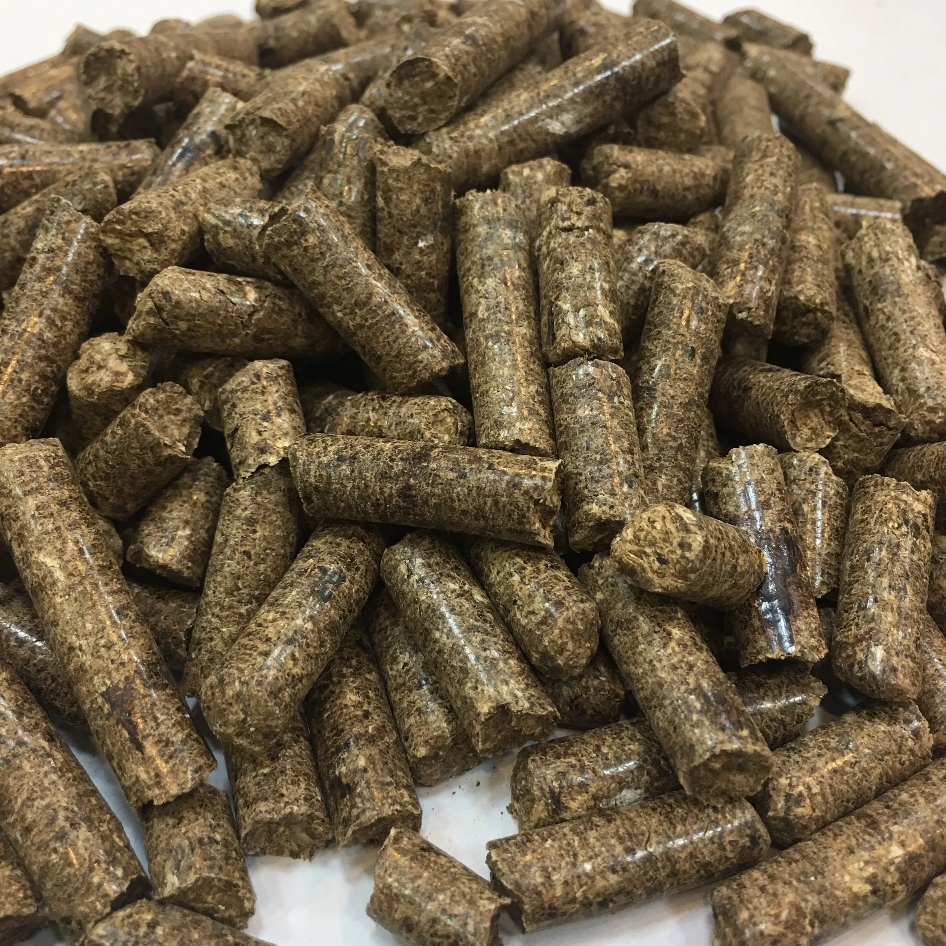 Good price Wood Pellet Humus Tablets With Different Length Bulk From Viet Nam