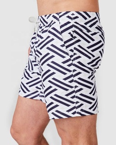 <b>Men's</b> High Street Style Solid Pattern Board <b>Shorts</b> Casual Breathable Quick Drying Fitness Printed in Black <b>White</b> 100% Polyester - Product Image 2