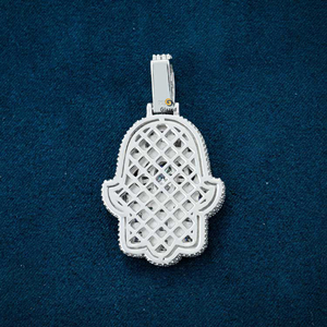 Colgante de mano de Hamsa religioso Hip Hop de Plata de Ley 925 mejorado con diamantes cultivados en laboratorio redondos y corte Baguette VVs - Product Image 3