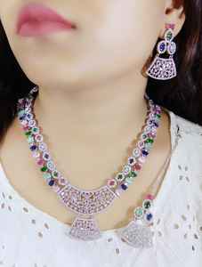 คอลเลกชันเครื่องประดับสำหรับเจ้าสาวที่มีคุณภาพระดับพรีเมี่ยมมาใหม่ชุดเครื่องประดับอินเดียสร้อยคอที่เสื่อมเสียและทนทานต่อการสวมใส่ - Product Image 4