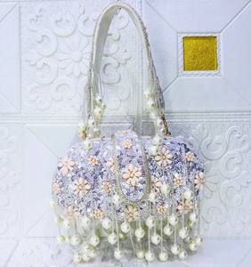 Pochette de soirée ethnique en strass artisanale pour femmes, pochette de mariée, fermeture à rabat, bandoulière chaîne, motif en pierre, capacité de 1 à 1,9 L - Product Image 4