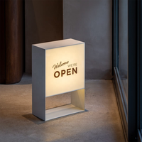 Boîte à lumière LED double face autoportante, support métallique personnalisé, enseigne lumineuse pour vitrine, publicité commerciale