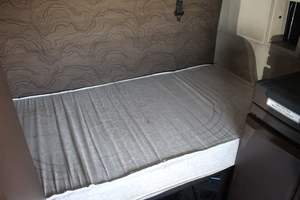 Camion-cabine Volvo conventionnel de 2015 - Product Image 6