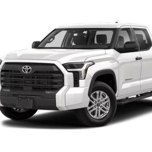 Toyota Tundra SR5 4x4 SR5 4dr Doble Cabina Pickup SB 2023 Seminueva Estándar de Fábrica - Product Image 1