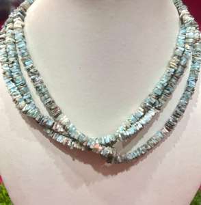 Cuentas de piedra Larimar natural listas para enviar Cuentas espaciadoras Heishi de forma cuadrada - Product Image 3