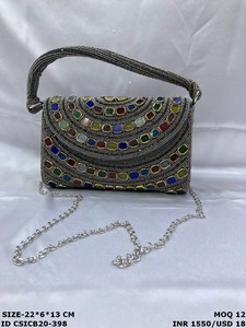 Elegante bolso de mano nupcial, monedero de noche atemporal para bodas y ocasiones especiales - Product Image 6