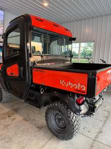 Vehículo de Transporte Agrícola RTV X1100C 4WD con Motor Diésel, Color Rojo, Alto Nivel de Seguridad, Fácil de Operar, Multifuncional - Product Image 4