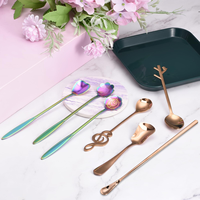 Cuillère en acier pour la conception personnalisée couverts couverts agitateur à cocktail pour emballage de boîte cadeau à bas prix pour une utilisation à la main pour les Offre Spéciale