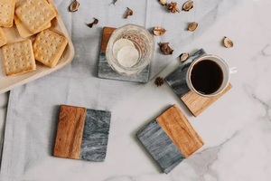 Ensemble de 4 sous-verres en bois et en pierre gravés sur mesure pour la cuisine, la table à manger et la décoration intérieure - Product Image 2