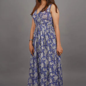 Vestido de Algodón Estampado a Mano con Estampado Floral, Largo Maxi, Sostenible para Invierno y Otoño - Product Image 1