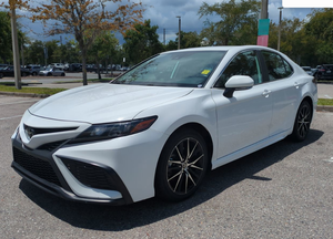 รถยนต์โตโยต้า แคมรี่ ปี 2022 เกียร์อัตโนมัติ 8 สปีด พร้อมระบบ OD  รับรองคุณภาพมือสอง - Product Image 3