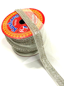 Recorte de encaje bordado pequeño metálicas de lentejuelas plateadas con diamantes de imitación para manualidades y decoraciones disponibles al mejor precio - Product Image 5