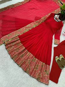 ชุดผ้าหยาบปักลายดั้งเดิมจากแบรนด์ล่าสุด - Product Image 5