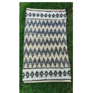 Alfombras modernas bohemias para el suelo del hogar, alfombrilla decorativa tejida de algodón Chindi, diseño Boho Chic para uso en interiores - Product Image 1