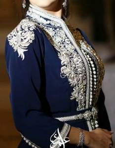 Venta caliente de terciopelo azul superior interior suave seda con muy llamativo Plata Mate bordado a mano cuentas de piedra Cristal de seda - Product Image 5