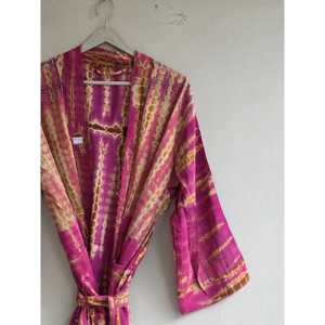 Peignoir Kimono Tie-Dye en Soie Crêpe Style Bohème pour un Look Vacances, Doux et Confortable, Idéal comme Cache-Maillot de Bain - Product Image 1