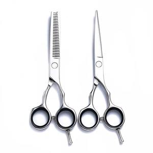 กรรไกรตัดผม 5.5 นิ้ว ชุดกรรไกรตัดผมมืออาชีพ กรรไกรตัด+กรรไกรซอย คุณภาพสูง - Product Image 1