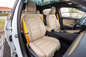 ซูเปอร์ดีล 2022 โพลเอสตาร์ 2 ระยะไกล ระบบขับเคลื่อนคู่ เกียร์อัตโนมัติ ขับเคลื่อนสี่ล้อ - Product Image 4