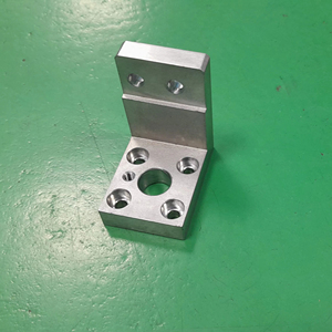 ชิ้นส่วนสแตนเลสที่ผลิตด้วยเครื่องจักรซีเอ็นซีตามสั่งของเวียดนาม - Product Image 1