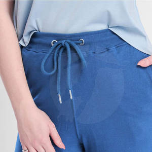 กางเกงขายาวผู้หญิงคุณภาพสูง ระบายอากาศได้ดี สำหรับฤดูหนาว ผลิตอย่างมืออาชีพ ราคาประหยัด รับผลิตแบบ OEM พร้อมบริการออกแบบโลโก้ตามสั่ง - Product Image 5