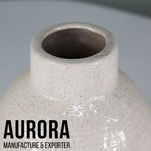 Maceta de Cerámica Artesanal Vietnamita para Decoración del Hogar y Jardín, Acabado Glaseado Ajustable, Orificio de Drenaje, Ecológica y Económica - Product Image 3