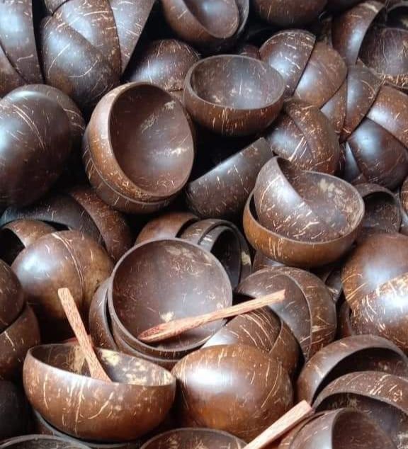 สีน้ำตาล