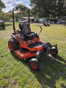 Tondeuse à gazon industrielle haute performance Kubota 4x4, machine de jardin robuste, coupe-herbe pour usage agricole, vente en gros - Product Image 6
