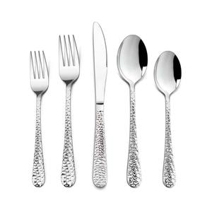 Juego de tenedores y cucharas de acero inoxidable, acabado dorado y plateado mate, pulido, grueso, martillado, de mango largo, estilo sencillo, para ensalada y sopa - Product Image 3