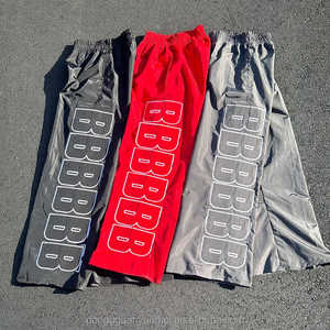 Vente en gros Pantalon évasé personnalisé pour homme Coupe-vent décontracté en nylon Pantalon de survêtement brodé Streetwear Baggy mi-élastique à jambe large - Product Image 1