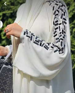 Abaya brodée blanche de Dubaï Vêtements islamiques arabes pour femmes Abaya brodée de Dubaï pour mariage et fête - Product Image 1