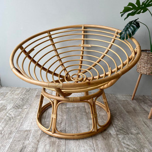 Sillones Redondos Modernos Nahda Hechos de Ratán y Cojines Impermeables con Acabado Natural para Uso en Interiores y Exteriores - Product Image 4