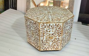 Table basse élégante faite à la main en incrustation d'os Design floral complexe Artisanat naturel artisanal de style religieux pour le salon - Product Image 6