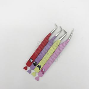 Pince à épiler en acier inoxydable durable Isolation de 90 mégas volumes Angle de 90 degrés Revêtement en poudre multiple Pointe argentée Fond de cœur - Product Image 3