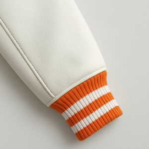 Chaqueta Varsity Naranja para Hombre con Mangas de Cuero Blanco, Cuello Camisero, Cierre de Botones, Estilo Preppy, Corte Regular, para Otoño - Product Image 4