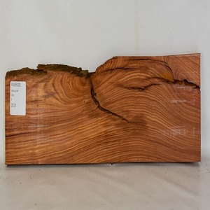 เตาเฟอร์โร่ไม้สี่เหลี่ยมสำหรับโรงแรมดีไซน์แบบดั้งเดิมทำมือพร้อมส่ง - Product Image 2