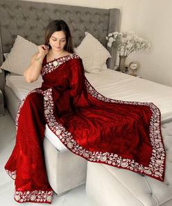 SÉQUENCE DE BRODERIE GEORGETTE ATTRACTANTE AVEC BLOUSE NON COUCHÉE VÊTEMENT DE FÊTE PRIX DE GROS VÊTEMENT ETHNIQUE ROUGE - Product Image 1