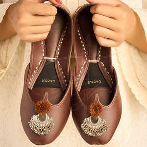 Servicio OEM, Último Modelo de Khussa para Mujer, Hecho a Medida, Parte Superior de Rexine, Antideslizante, Alta Calidad, Para Todas las Temporadas, Cantidad al por Mayor - Product Image 4