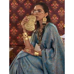 Precioso Sari de Seda Tejida Azul Verde Azulado con Blusa para Bodas - Product Image 2