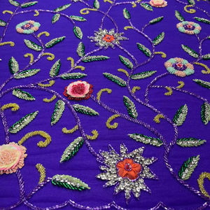 Tela Bordada a Mano con Cuentas de Lujo - Product Image 1