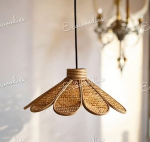 Lámpara triangular de mimbre tejida a mano, lámpara de mimbre de diseño único, lámpara de techo para el hogar de ratán, cafetería, restaurante, Hotel - Product Image 2