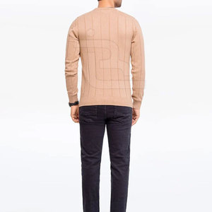 Suéter de Tela Premium, Cálido y Transpirable, Suéter Clásico de Punto con Diseño Atemporal y Tacto Suave - Product Image 4