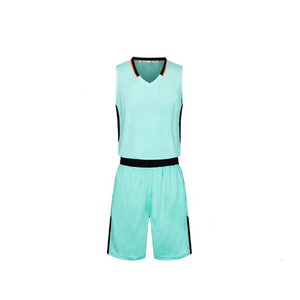 Conjuntos de uniformes de baloncesto para adultos Unisex cómodos y ligeros, tela suave transpirable de talla grande con nombres de equipos personalizados - Product Image 4