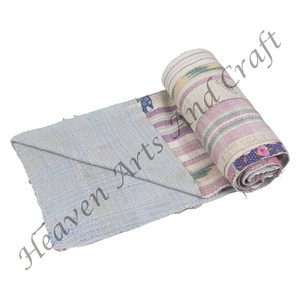 ผ้าห่มคันธาลายดอกไม้แบบอินเดีย ผ้าห่มลายดอกไม้ ผ้าคลุมเตียง ผ้าห่ม ผ้าคลุมเตียงแบบอินเดีย ผ้าห่มสองด้านเย็บมืออย่างดี ผ้าห่มหนานุ่มแบบโบราณ - Product Image 2